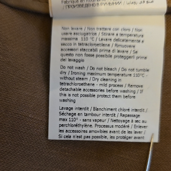 Luisa Spagnoli Vintage Brown Jacket with Button Accents - Picture 6 of 10